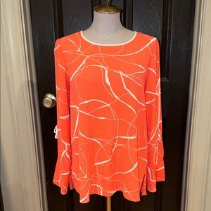 Vince Camuto size Medium